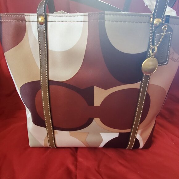 Coach Large Signature Sateen Multicolor Tote (C0768-11116) - Picture 1 of 12